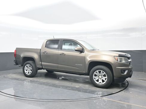 Used 2016 Chevrolet Colorado LT w/ LT Convenience Package image 8