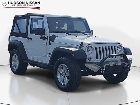 Used 2018 Jeep Wrangler Sport image 1