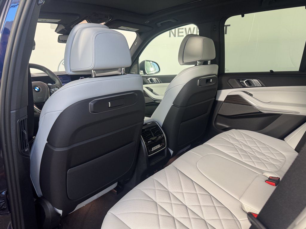 Used 2026 BMW X5 xDrive40i AWD/4WD image 15