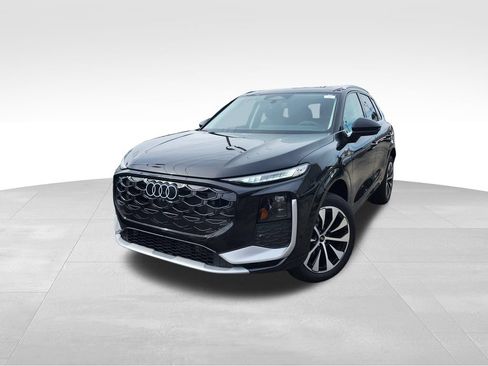 New 2026 Audi Q3 quattro 2.0T AWD/4WD image 3