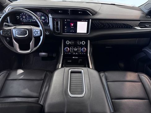 Used 2023 GMC Yukon XL Denali AWD/4WD image 17