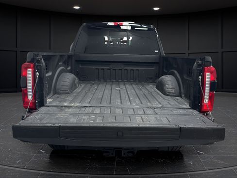 Used 2025 Ford F250 Lariat w/ Lariat Ultimate Package AWD/4WD image 25