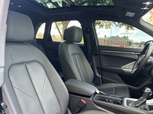 Used 2021 Audi Q3 2.0T Premium w/ Convenience Package image 27
