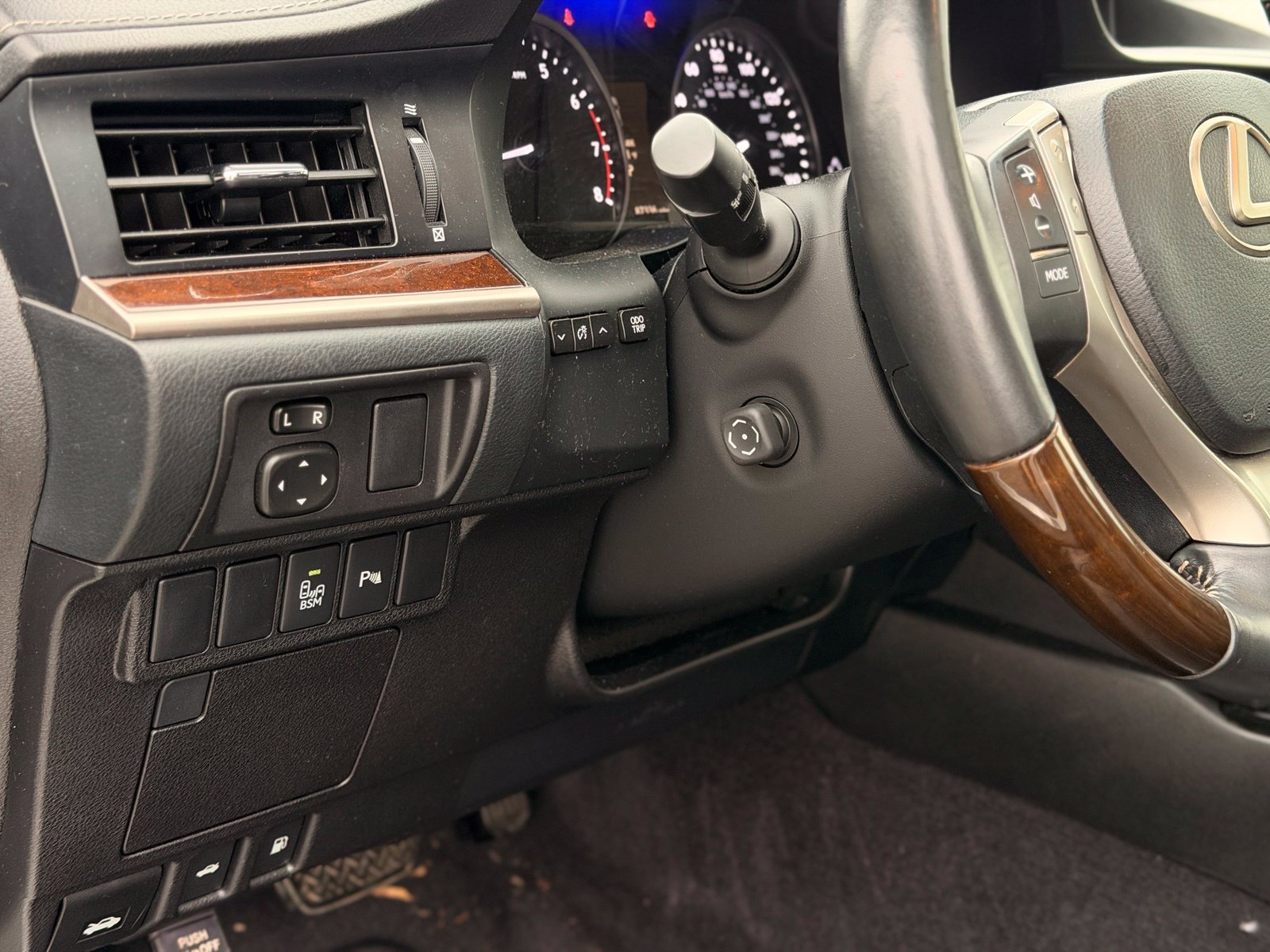 Used 2014 Lexus ES 350 w/ Luxury Package FWD image 19