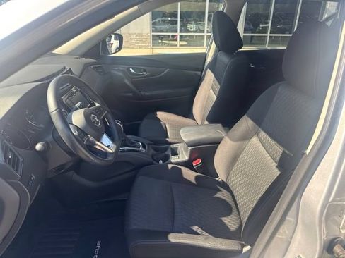Used 2019 Nissan Rogue SV w/ Premium Package AWD/4WD image 20