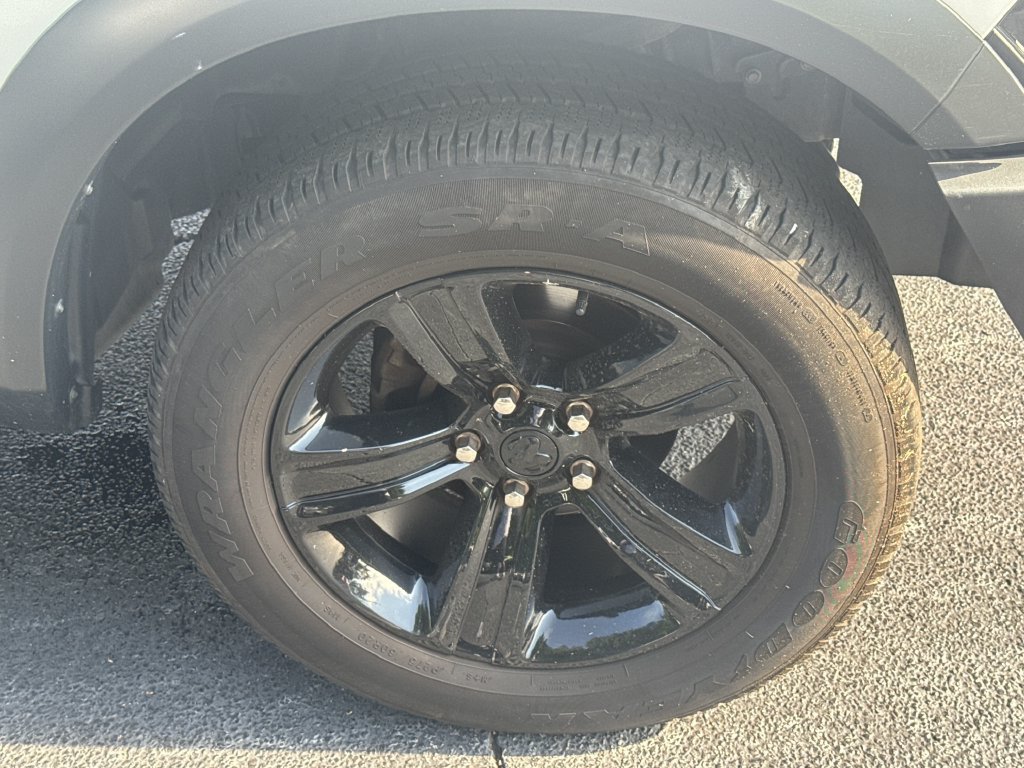 Used 2024 RAM 1500 Warlock AWD/4WD image 12