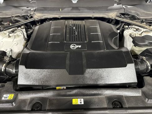 Used 2018 Land Rover Range Rover Sport SVR AWD/4WD image 26