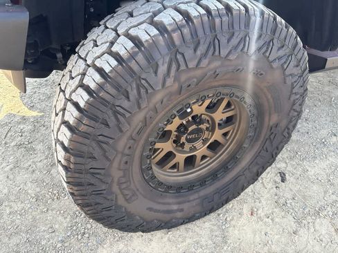 Used 2024 Ford Bronco Raptor AWD/4WD image 2