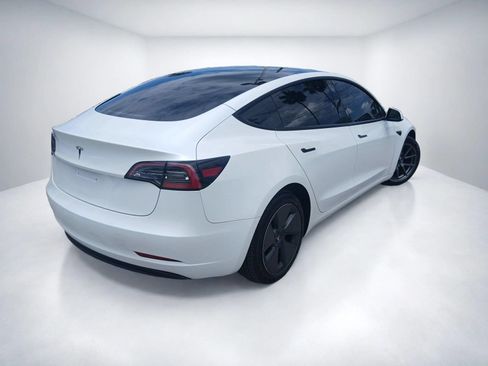 Used 2023 Tesla Model 3 Standard Range RWD image 5