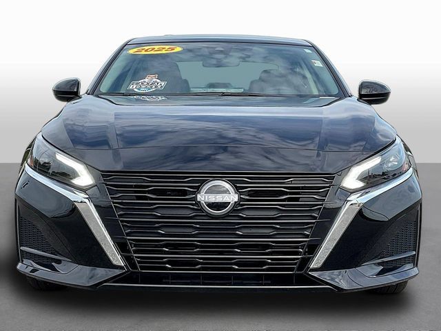 Certified 2025 Nissan Altima 2.5 SV w/ SV Special Edition Package FWD image 2