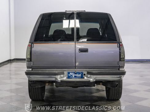 Used 1995 Chevrolet Tahoe 4WD 2-Door image 8