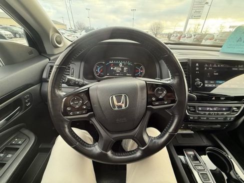 Used 2019 Honda Pilot Elite image 17