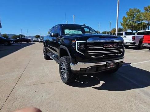 New 2026 GMC Sierra 1500 SLT image 37