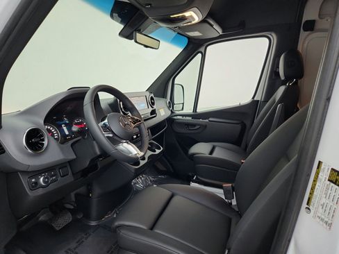 New 2026 Mercedes-Benz Sprinter 2500 image 13