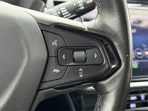 Used 2022 Chevrolet Bolt EUV LT w/ Convenience Package image 37