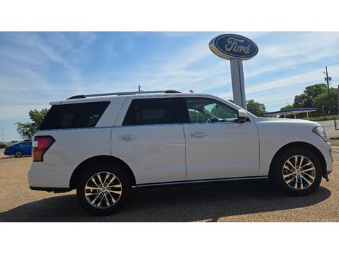 Used 2018 Ford Expedition Limited RWD image 6