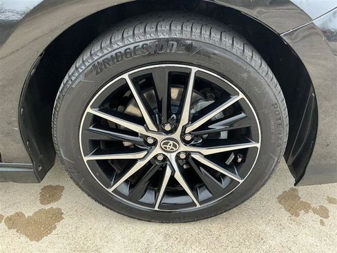 Used 2021 Toyota Camry SE FWD image 22