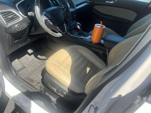 Used 2015 Ford Edge SEL w/ Equipment Group 201A AWD/4WD image 9