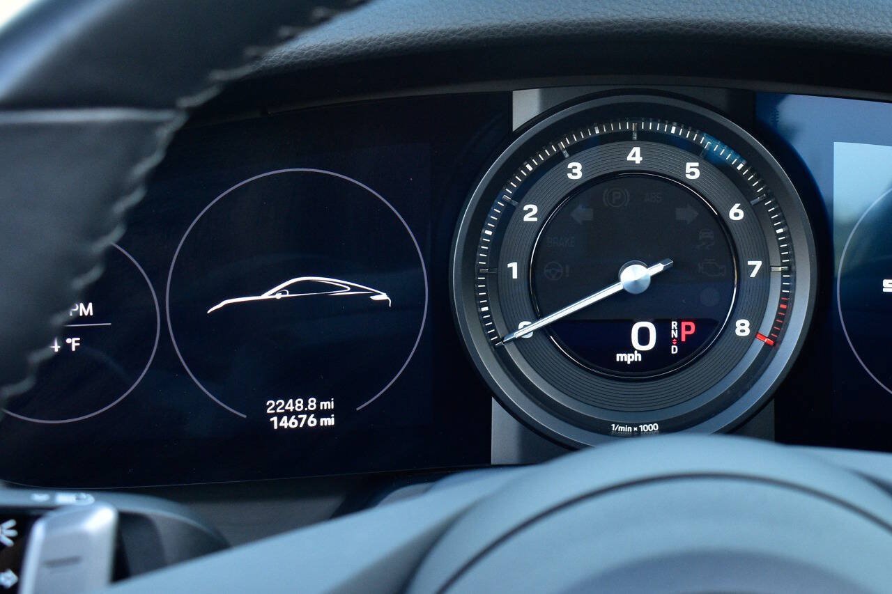 Used 2020 Porsche 911 Carrera image 10