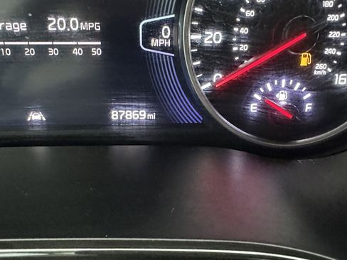 Used 2022 Kia Seltos SX w/ Sunroof Package image 25