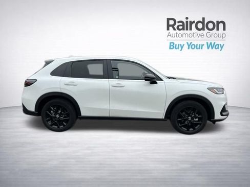 Used 2024 Honda HR-V Sport image 8