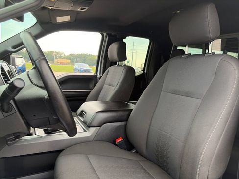 Used 2019 Ford F150 XLT w/ Equipment Group 302A Luxury AWD/4WD image 26