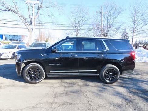 Used 2023 GMC Yukon Denali image 3