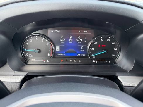 Used 2023 Ford Explorer XLT w/ Equipment Group 202A AWD/4WD image 10