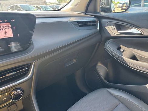 Used 2025 Buick Encore GX Preferred FWD image 33