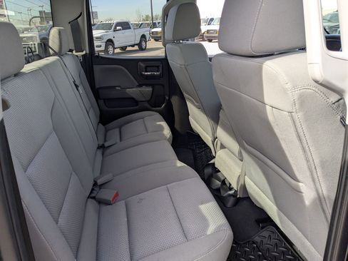 Used 2019 Chevrolet Silverado 1500 Custom w/ Custom Convenience Package image 25