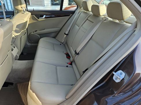 Used 2014 Mercedes-Benz C 300 4MATIC Sedan image 18