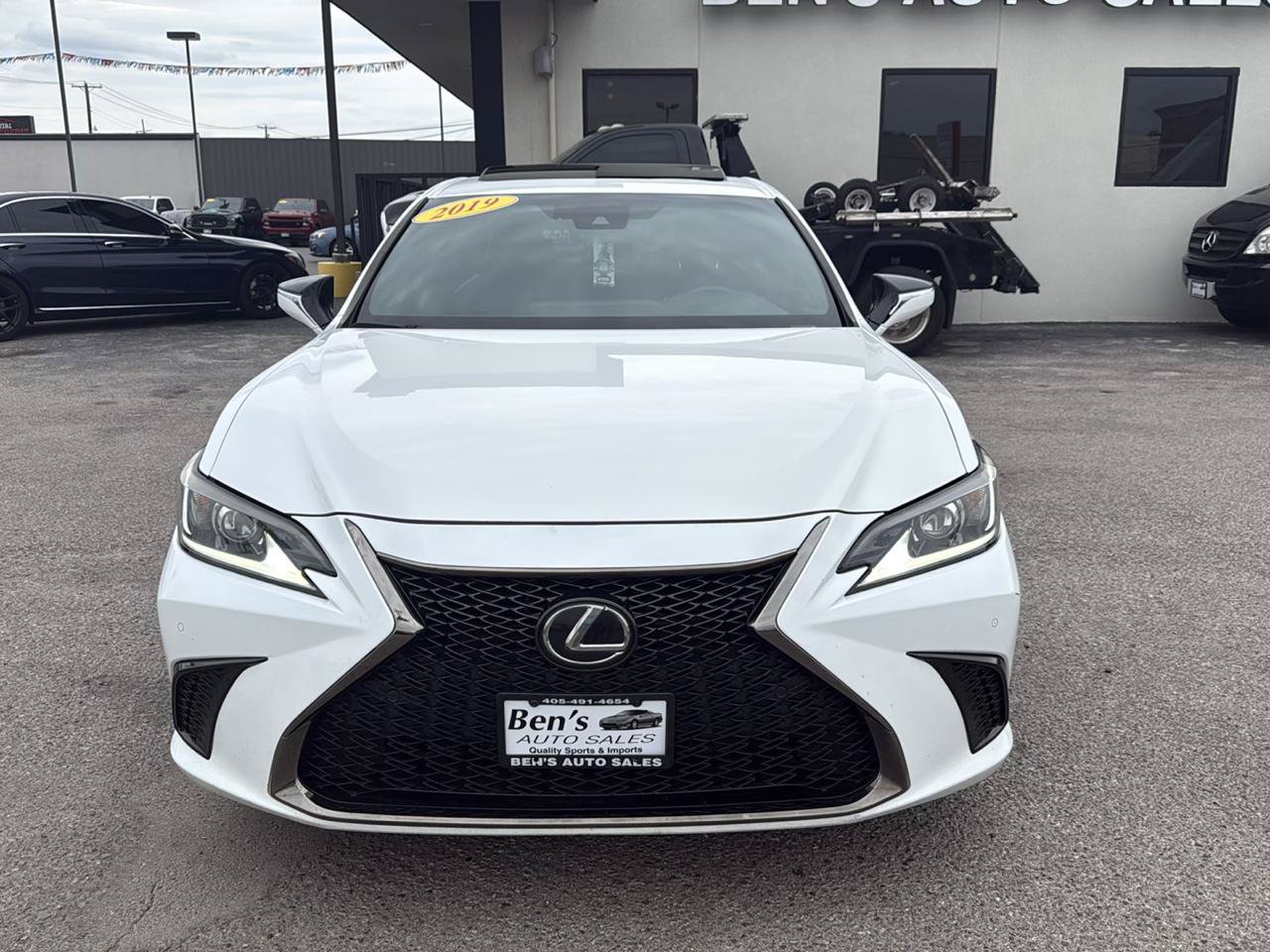 Used 2019 Lexus ES 350 F Sport w/ Accessory Package 2 FWD image 3
