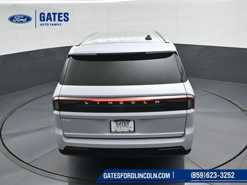 New 2026 Lincoln Navigator L Premier AWD/4WD image 52
