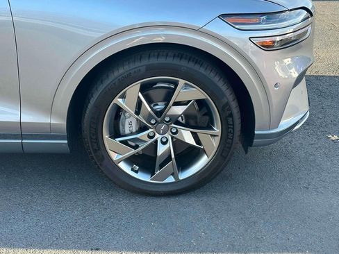 Used 2023 Genesis Electrified GV70 AWD/4WD image 6