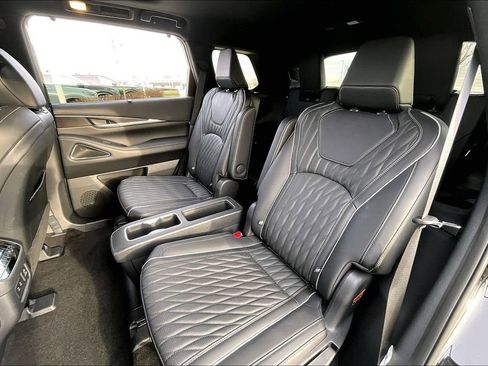 Certified 2026 INFINITI QX60 Autograph w/ Dark Cargo Package image 32