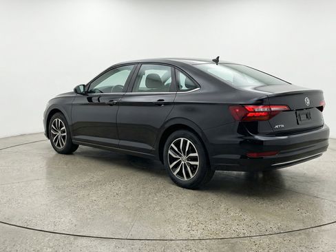 Used 2025 Volkswagen Jetta SE image 6