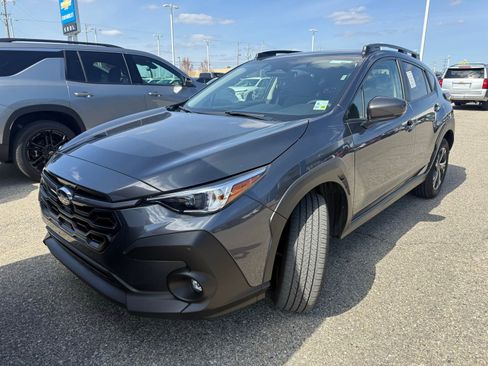 Used 2025 Subaru Crosstrek 2.0i Premium image 5
