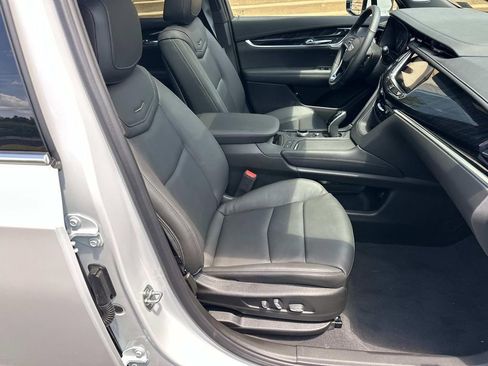 New 2025 Cadillac XT6 Premium Luxury w/ Technology Package image 9