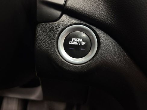 Used 2022 Chevrolet Equinox LT AWD/4WD image 22