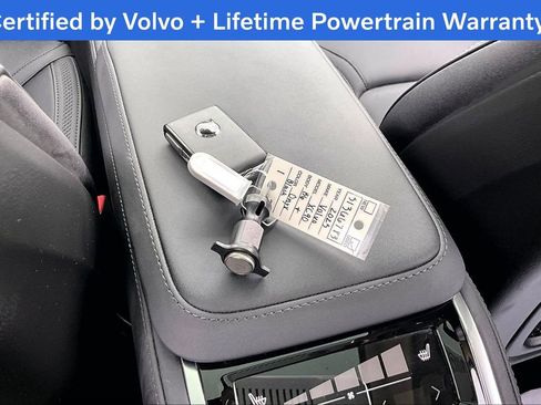 Certified 2025 Volvo XC90 B6 Plus image 13