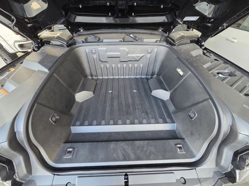 New 2026 GMC Hummer EV SUV image 31