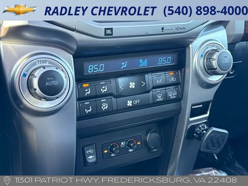 Used 2015 Toyota 4Runner Limited image 18