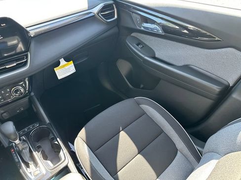 New 2026 Chevrolet TrailBlazer LT w/ LT Cold Weather Package AWD/4WD image 16