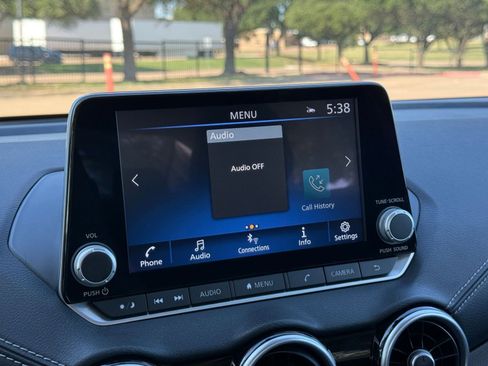 Used 2025 Nissan Sentra SV FWD image 20