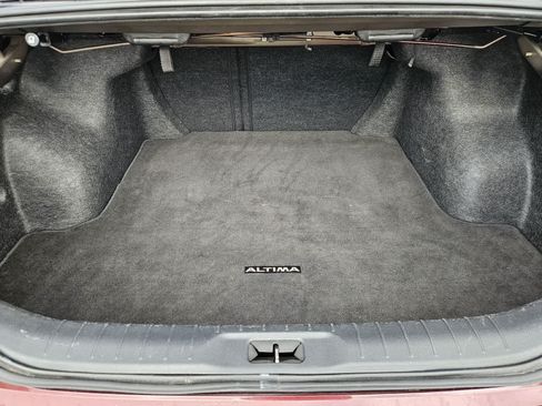 Used 2025 Nissan Altima 2.5 SV FWD image 30