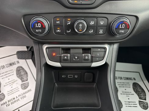 Used 2022 GMC Terrain SLE w/ Driver Convenience Package AWD/4WD image 22