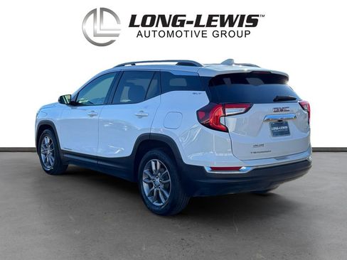 Used 2023 GMC Terrain SLT image 4