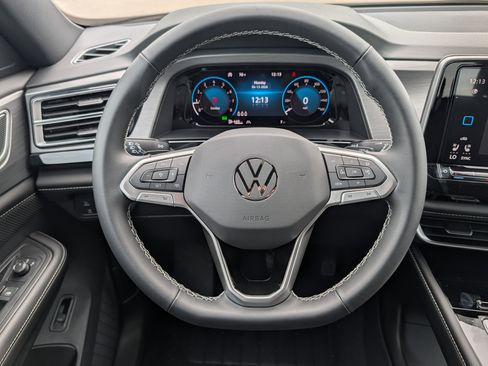 New 2026 Volkswagen Atlas Cross Sport SE AWD/4WD image 9