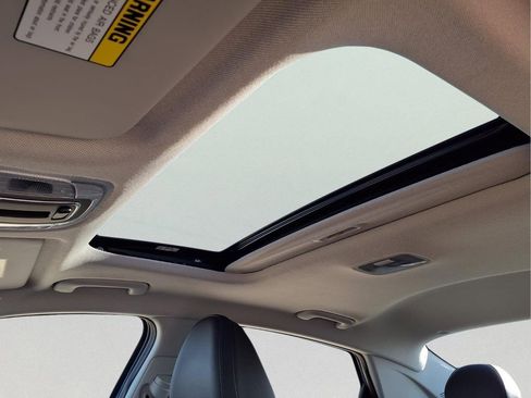 Used 2025 Hyundai Elantra Limited image 13