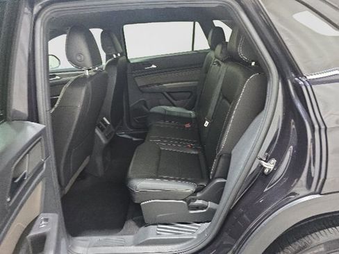 Used 2023 Volkswagen Atlas Cross Sport SE AWD/4WD image 24